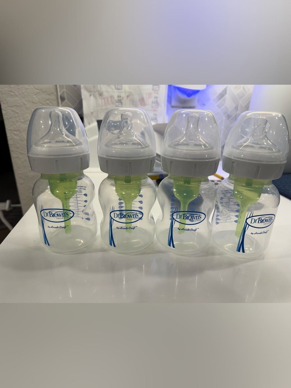 BRAND NEW NEVER USED- dr browns wide neck bottles - plastic set of 4